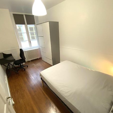 Floydroom'S Pau Chambre Hotes Dans Appartement Partage Proche Chateau Dış mekan fotoğraf