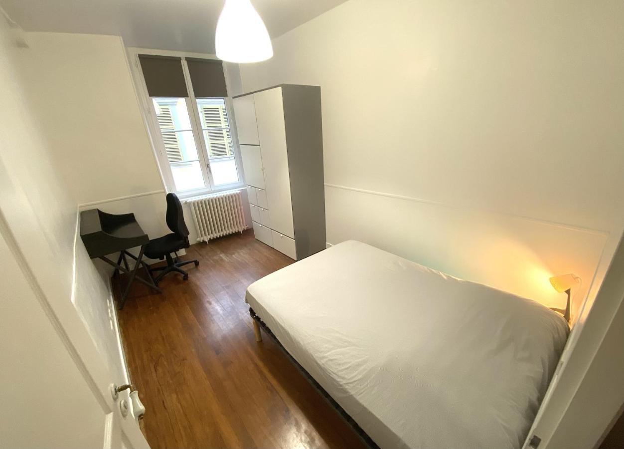 Floydroom'S Pau Chambre Hotes Dans Appartement Partage Proche Chateau Dış mekan fotoğraf